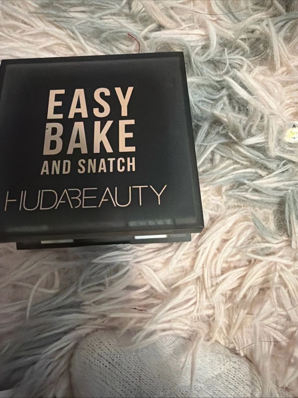 HUDA BEAUTY pressed setting